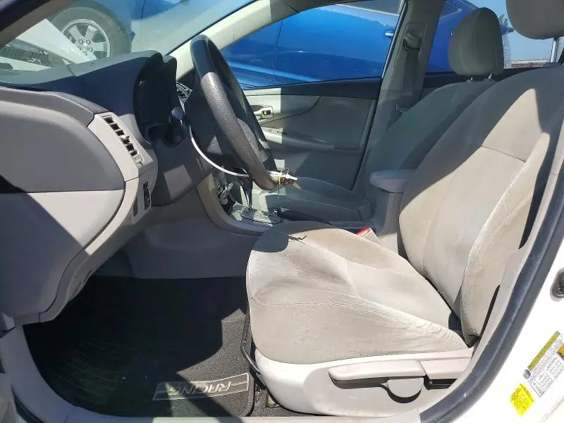 2012 TOYOTA COROLLA LE  