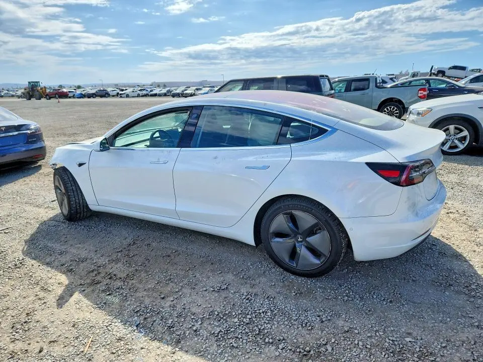 2018 TESLA MODEL 3   