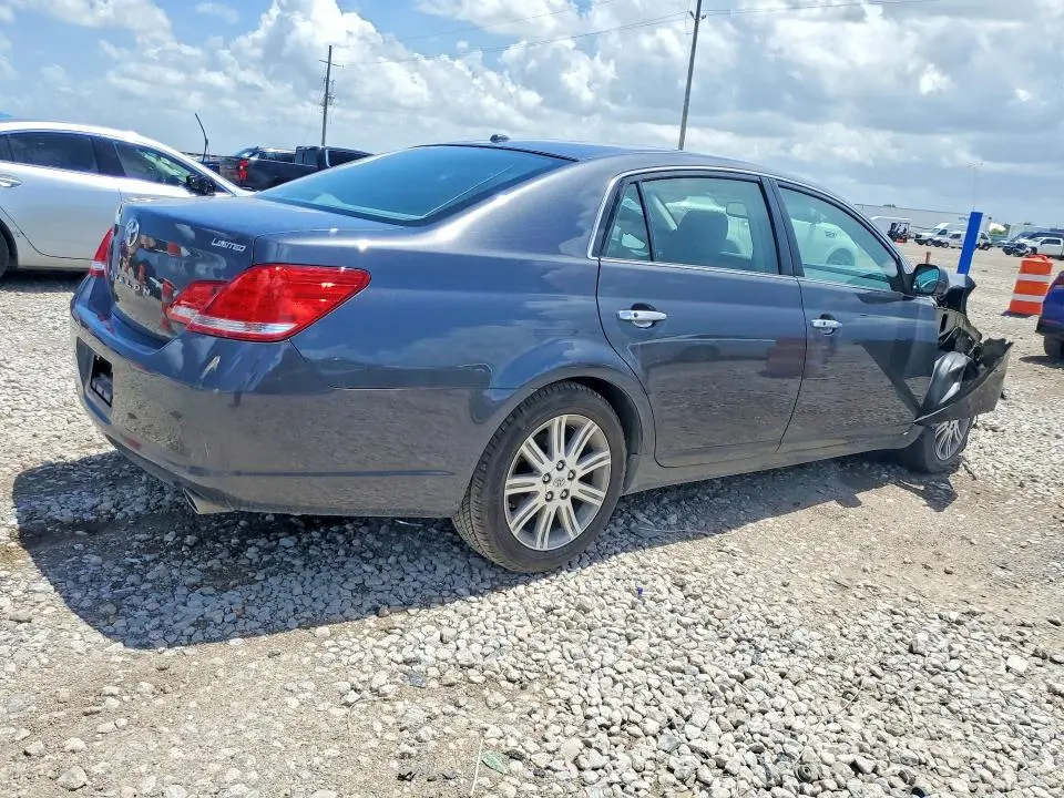 2010 TOYOTA AVALON LIMITED  