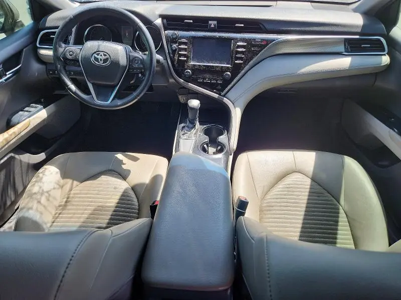 2018 TOYOTA CAMRY SE  