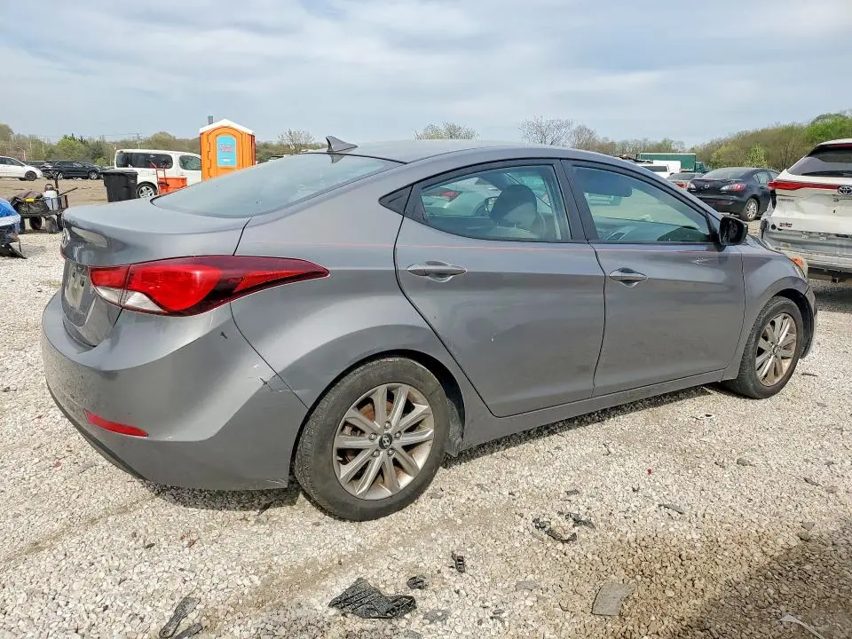 2014 HYUNDAI ELANTRA SE  