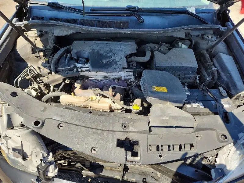 2014 TOYOTA CAMRY LE  