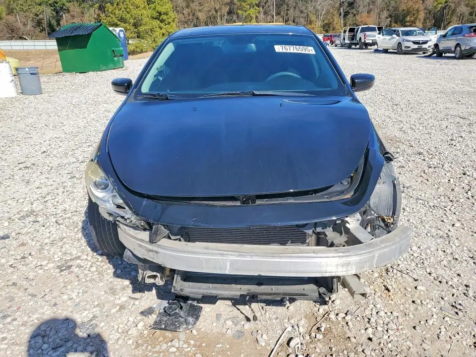 2015 DODGE DART SE  
