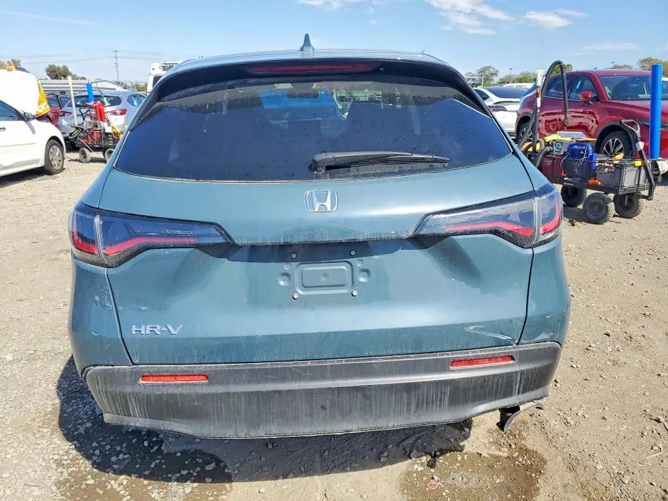 2026 HONDA HR-V LX  