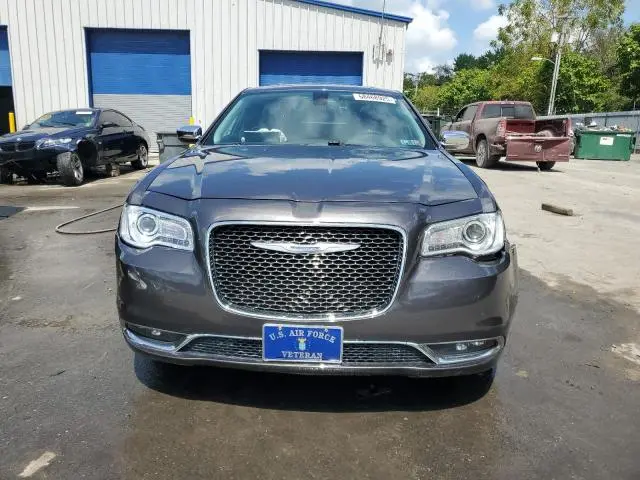 2016 CHRYSLER 300C   