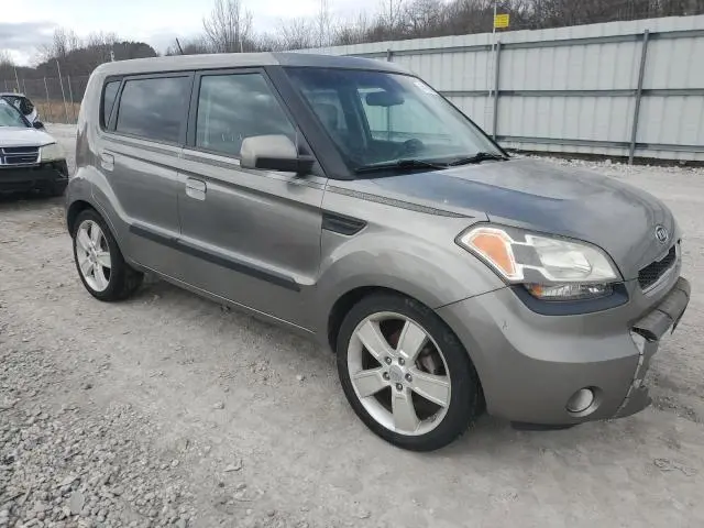 2010 KIA SOUL +