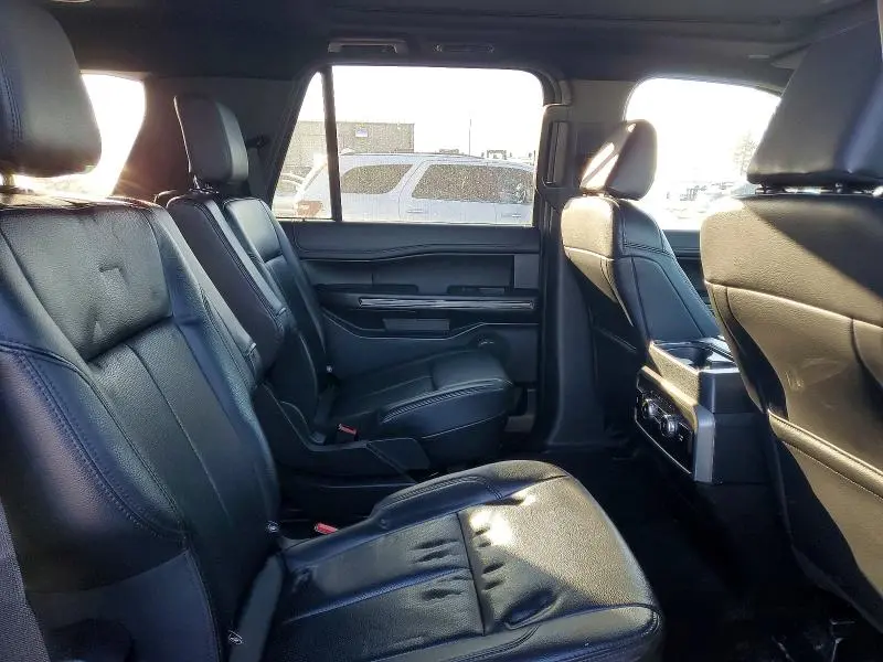 2021 FORD EXPEDITION XLT  
