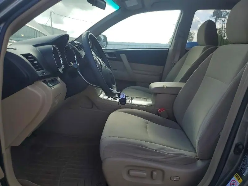 2012 TOYOTA HIGHLANDER BASE  