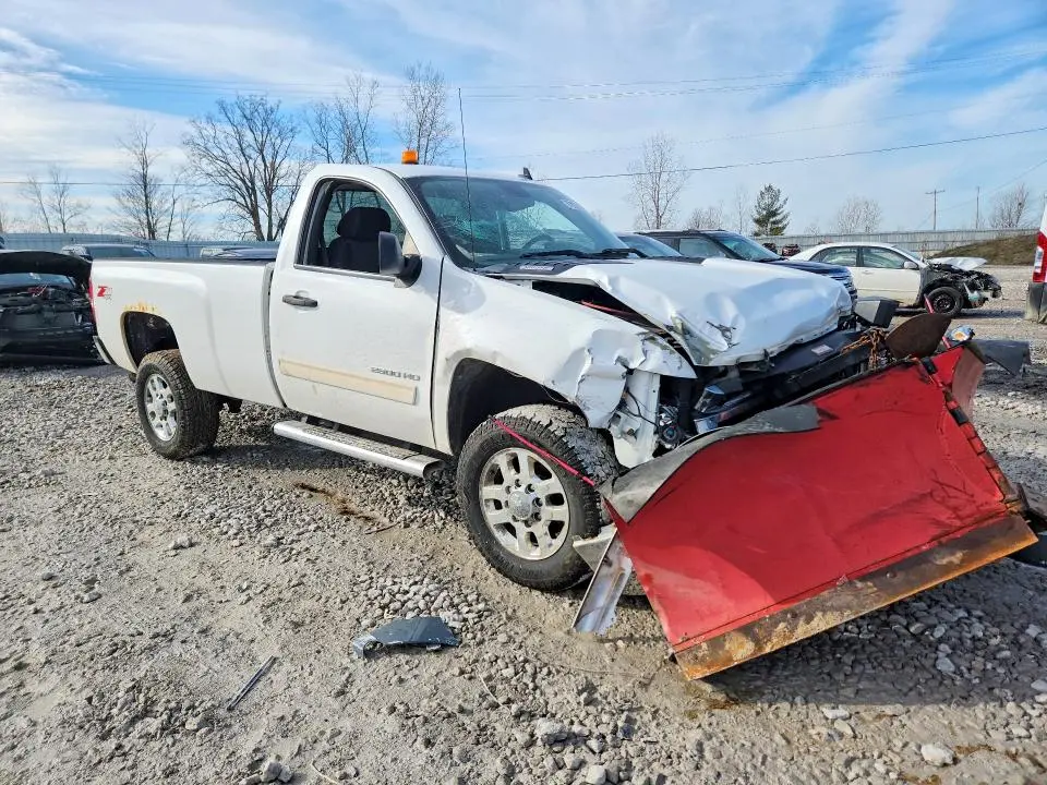 2011 CHEVROLET SILVERADO K2500 HEAVY DUTY LT  