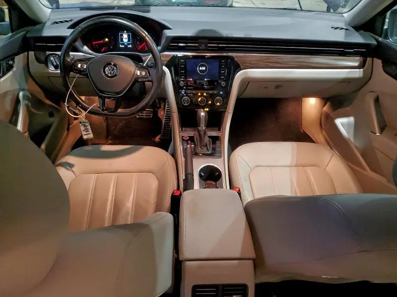 2020 VOLKSWAGEN PASSAT SEL  