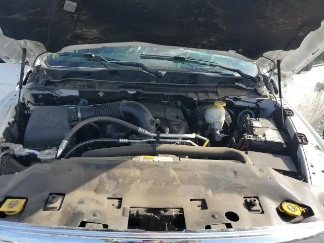 2017 RAM 1500 SLT  