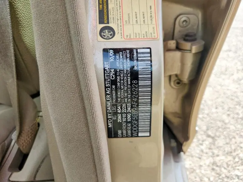 2010 MERCEDES-BENZ C 300  