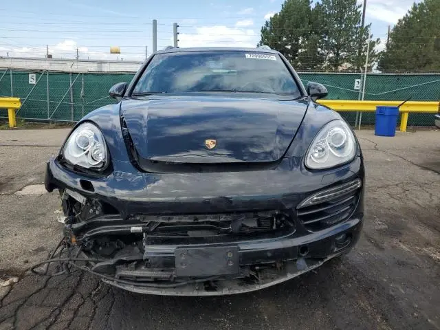 2014 PORSCHE CAYENNE   