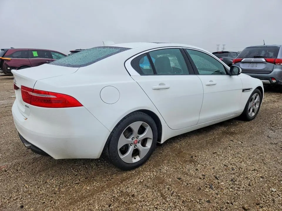 2018 JAGUAR XE   