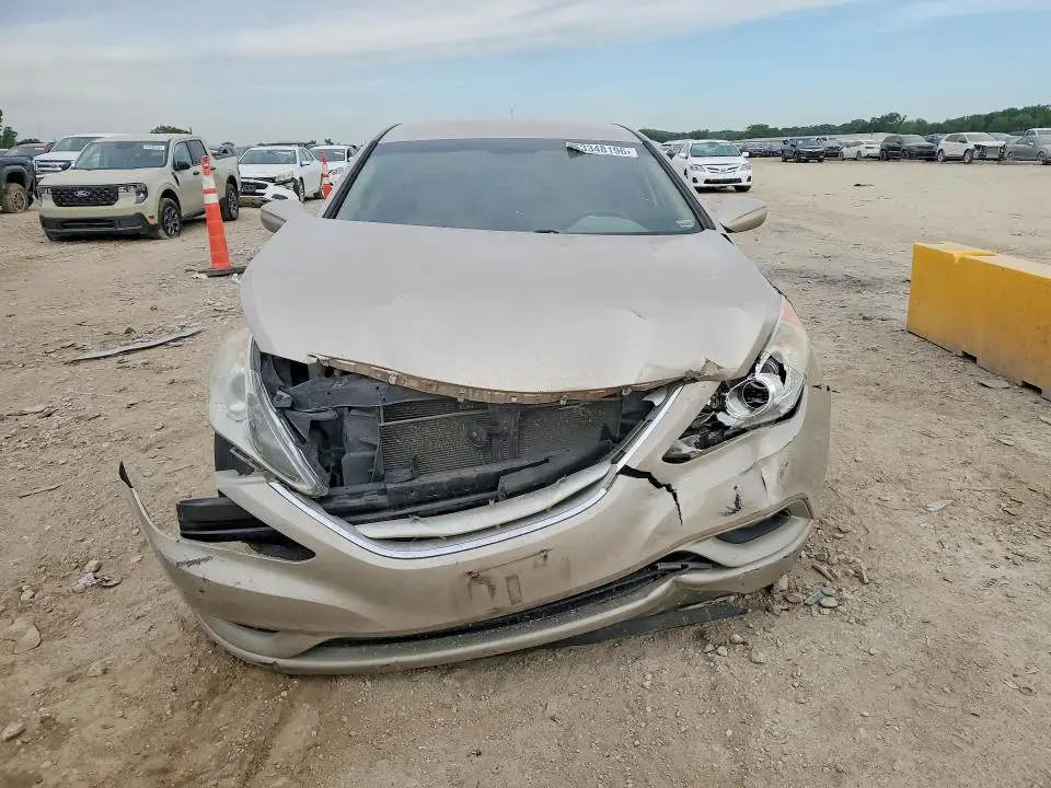 2011 HYUNDAI SONATA GLS  