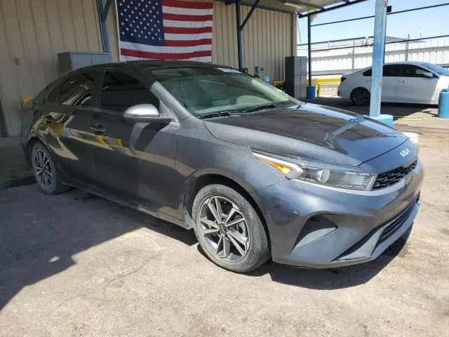 2022 KIA FORTE FE  
