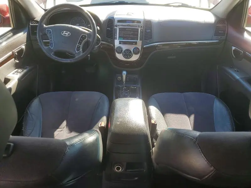 2011 HYUNDAI SANTA FE SE  
