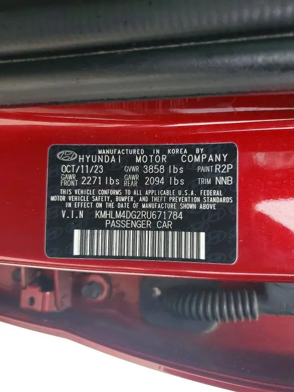 2024 HYUNDAI ELANTRA SEL  