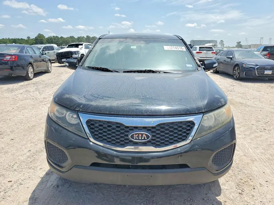 2013 KIA SORENTO LX  