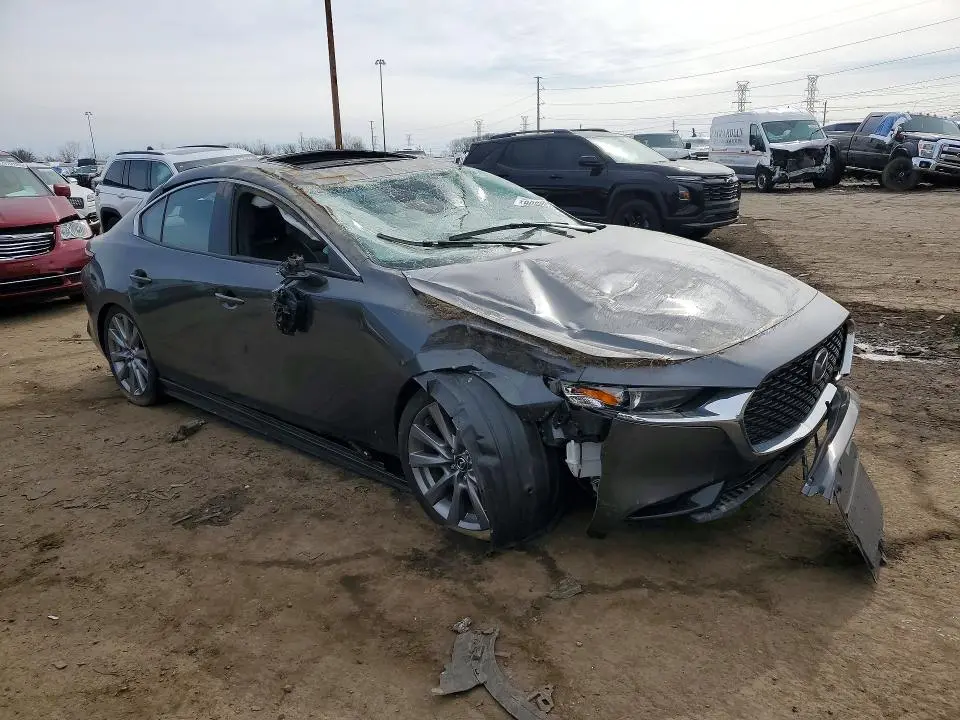 2024 MAZDA 3 PREFERRED  
