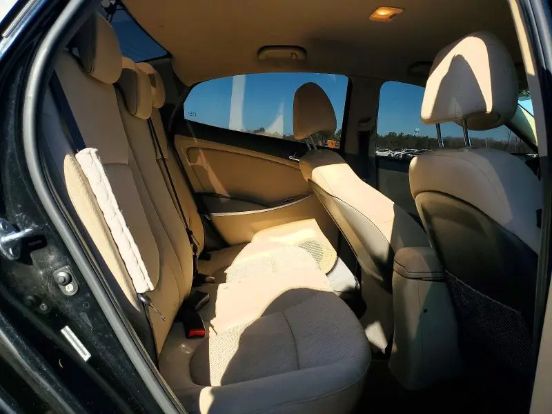 2012 HYUNDAI ACCENT GLS  