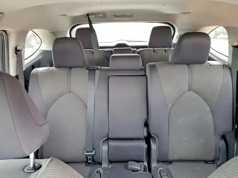 2021 TOYOTA HIGHLANDER L  