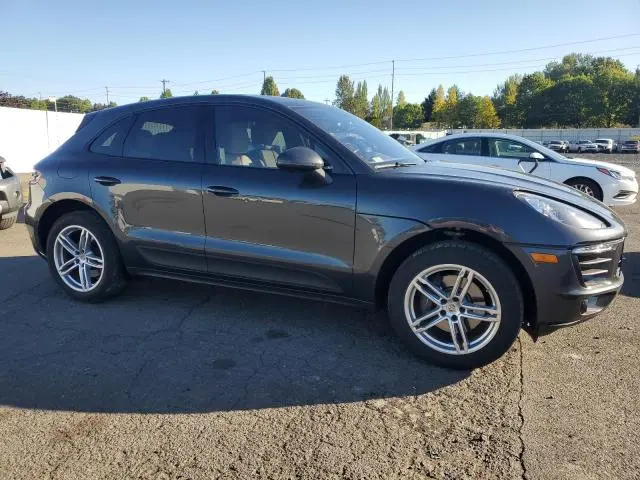 2018 PORSCHE MACAN   