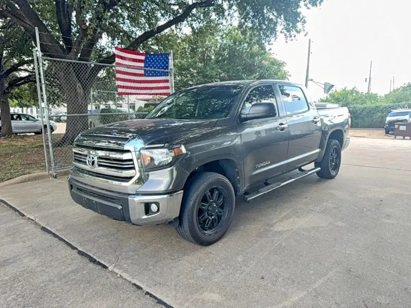2016 TOYOTA TUNDRA CREWMAX SR5  