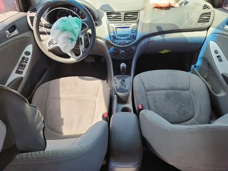 2012 HYUNDAI ACCENT GLS  