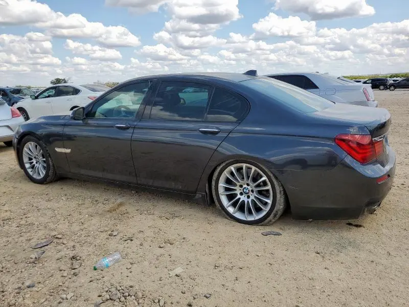 2015 BMW 750I MSPORT