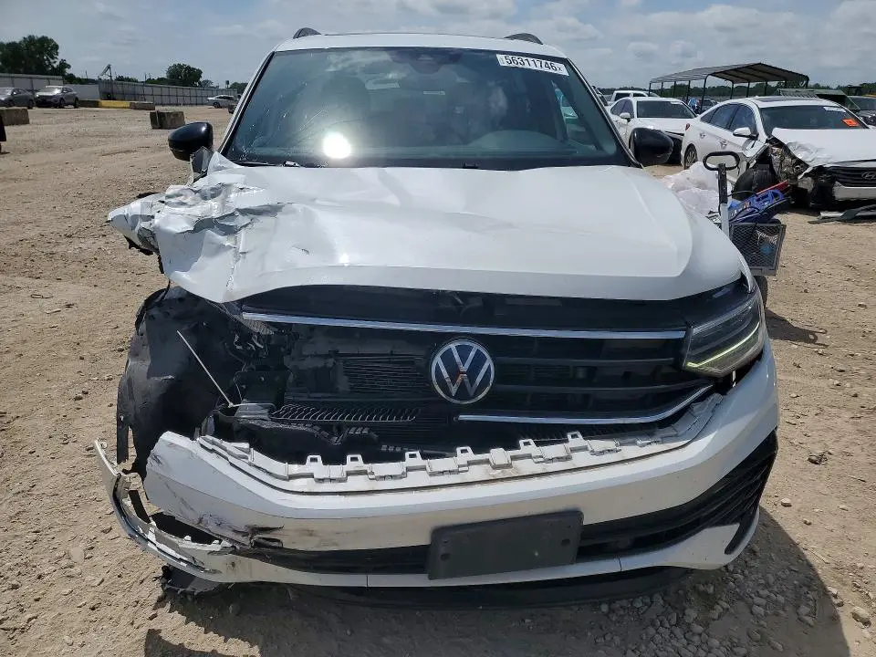 2022 VOLKSWAGEN TIGUAN SE R-LINE BLACK  