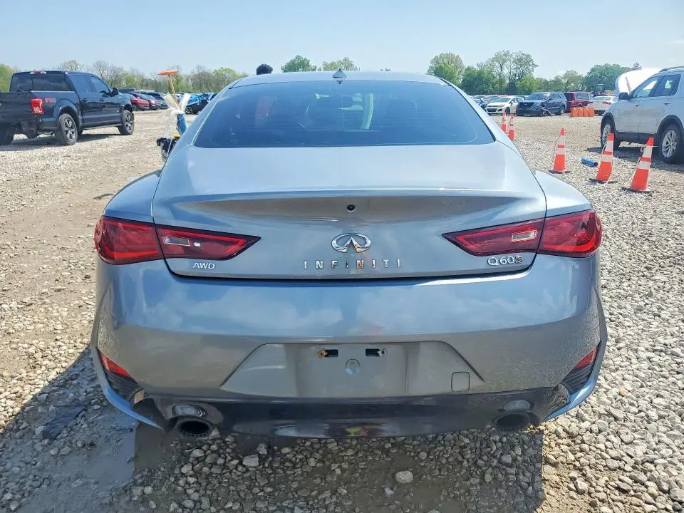 2017 INFINITI Q60 RED SPORT 400  