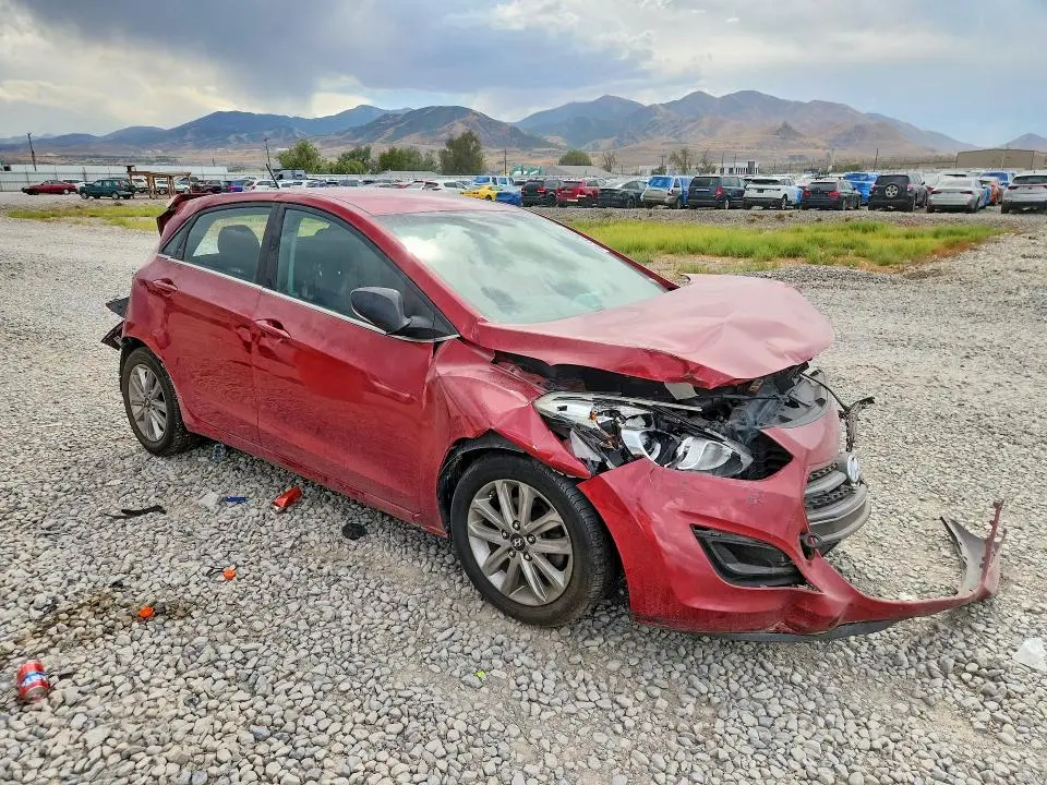 2017 HYUNDAI ELANTRA GT BASE  