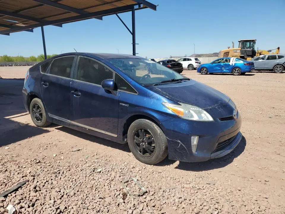 2013 TOYOTA PRIUS TWO  