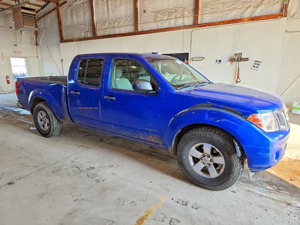 2012 NISSAN FRONTIER SV V6  
