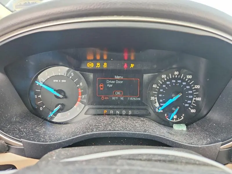 2015 FORD FUSION SE  