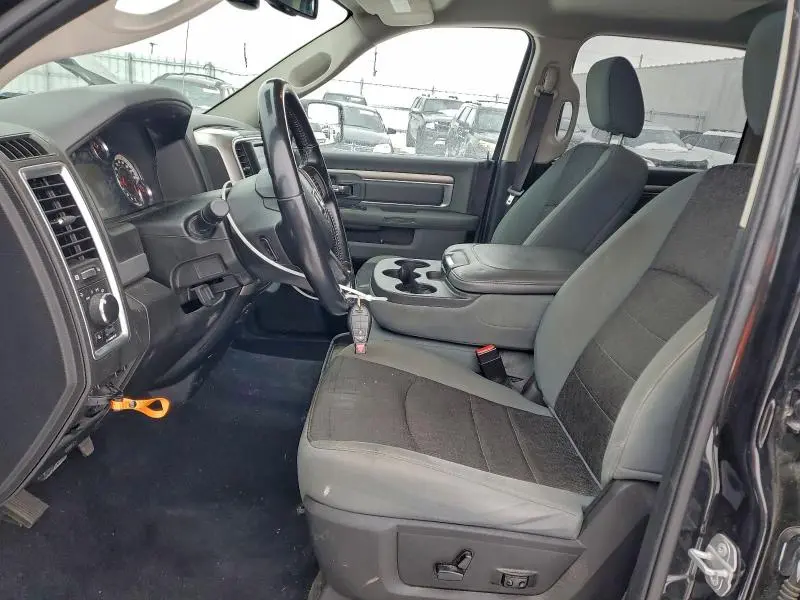 2019 RAM 1500 CLASSIC SLT  