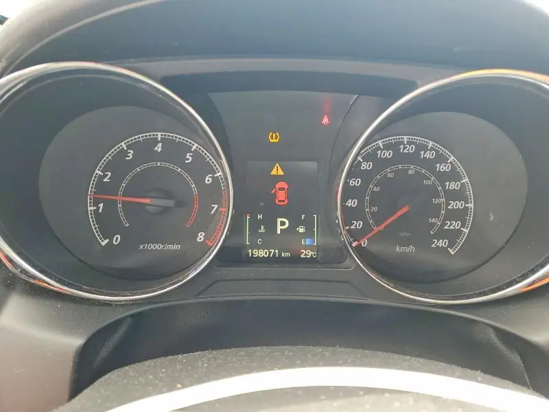 2019 MITSUBISHI RVR SE  
