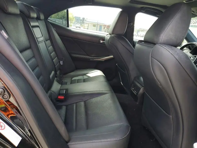 2016 LEXUS IS 200T  