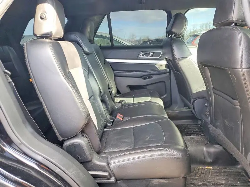 2017 FORD EXPLORER XLT  