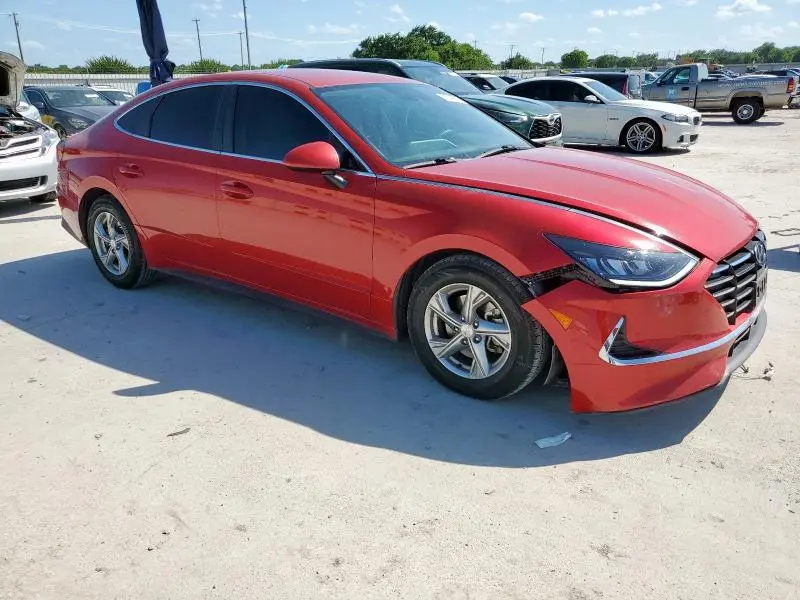 2021 HYUNDAI SONATA SE  