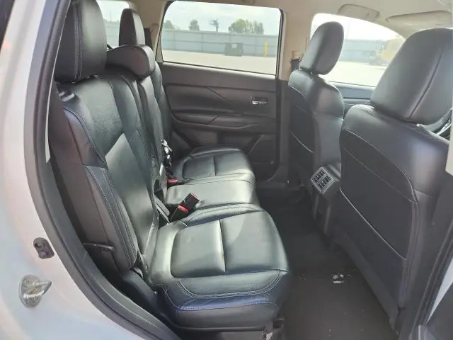 2020 MITSUBISHI OUTLANDER SE