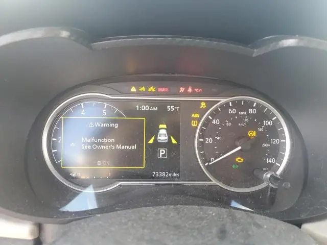 2021 NISSAN VERSA SV  