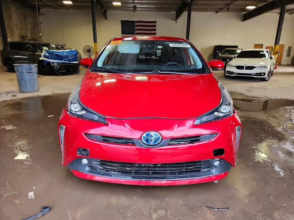 2019 TOYOTA PRIUS XLE AWD-E  
