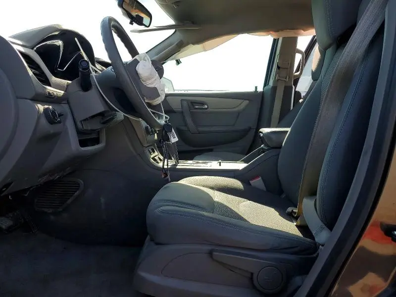 2016 CHEVROLET TRAVERSE LS  