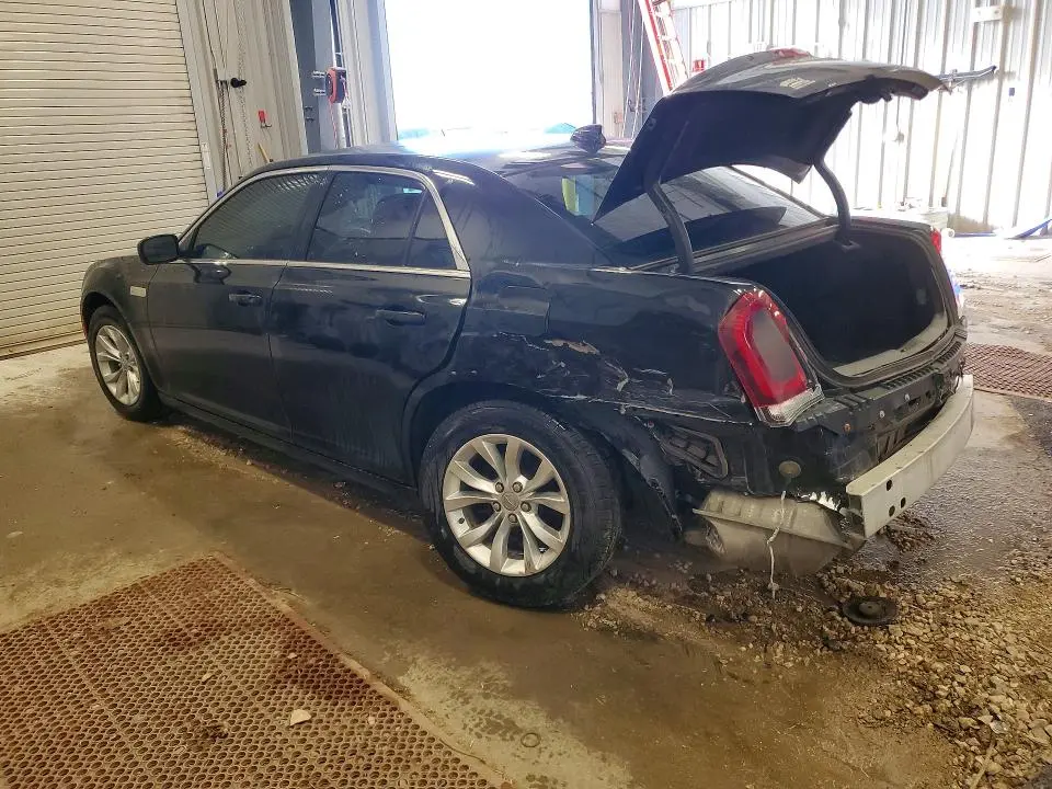 2016 CHRYSLER 300 LIMITED  