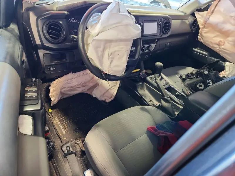 2017 TOYOTA TACOMA SR V6  