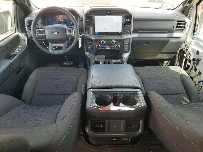 2025 FORD F150 XLT  