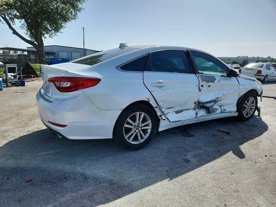 2015 HYUNDAI SONATA SE  