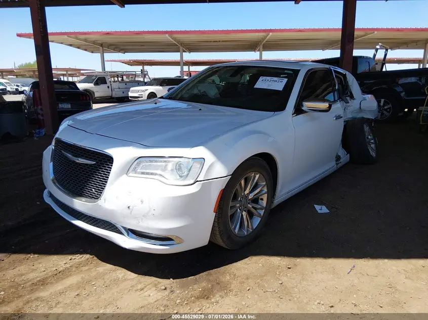 2015 CHRYSLER 300C  